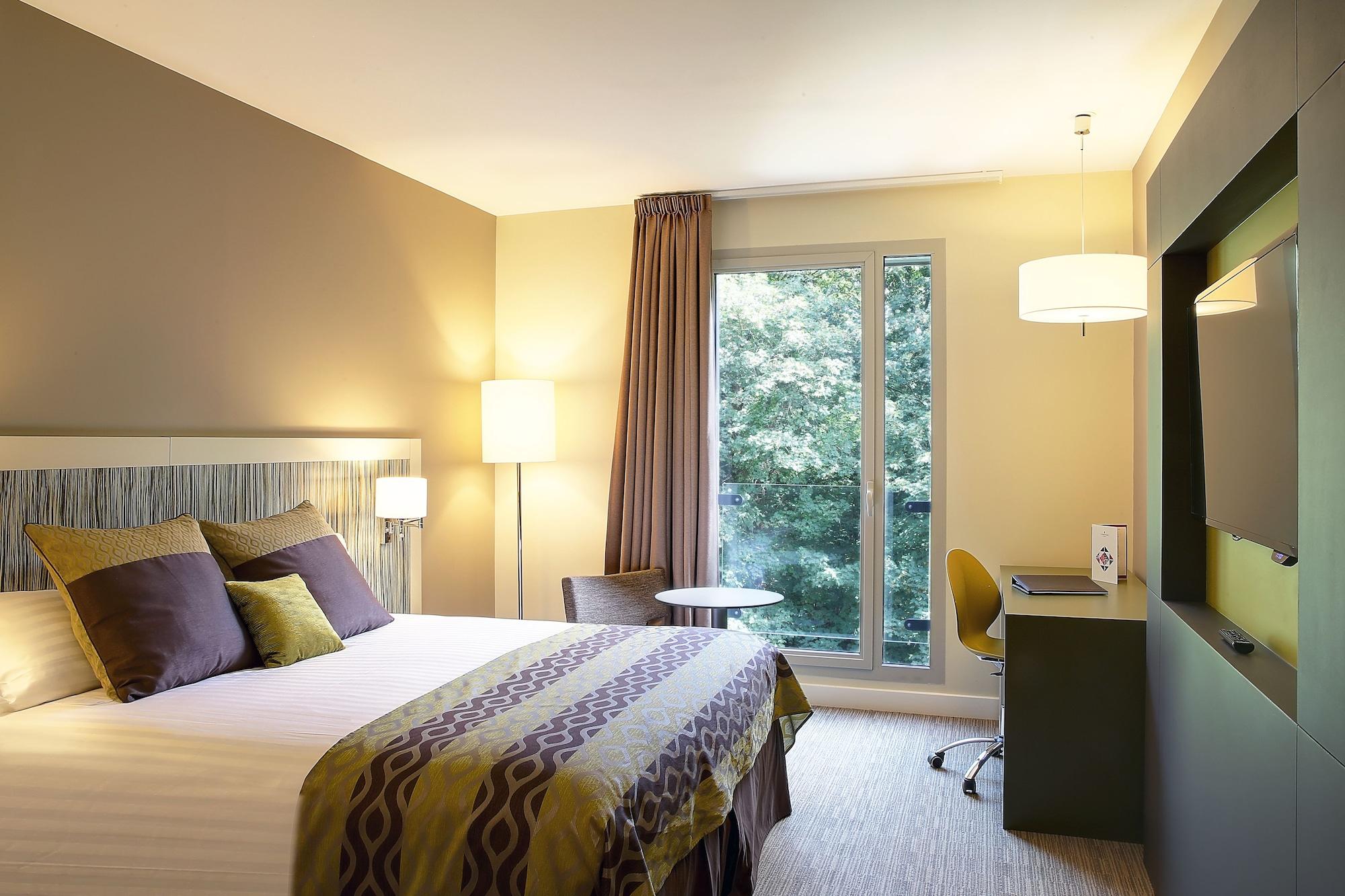 Best Western Plus Paris Meudon Ermitage Exterior foto